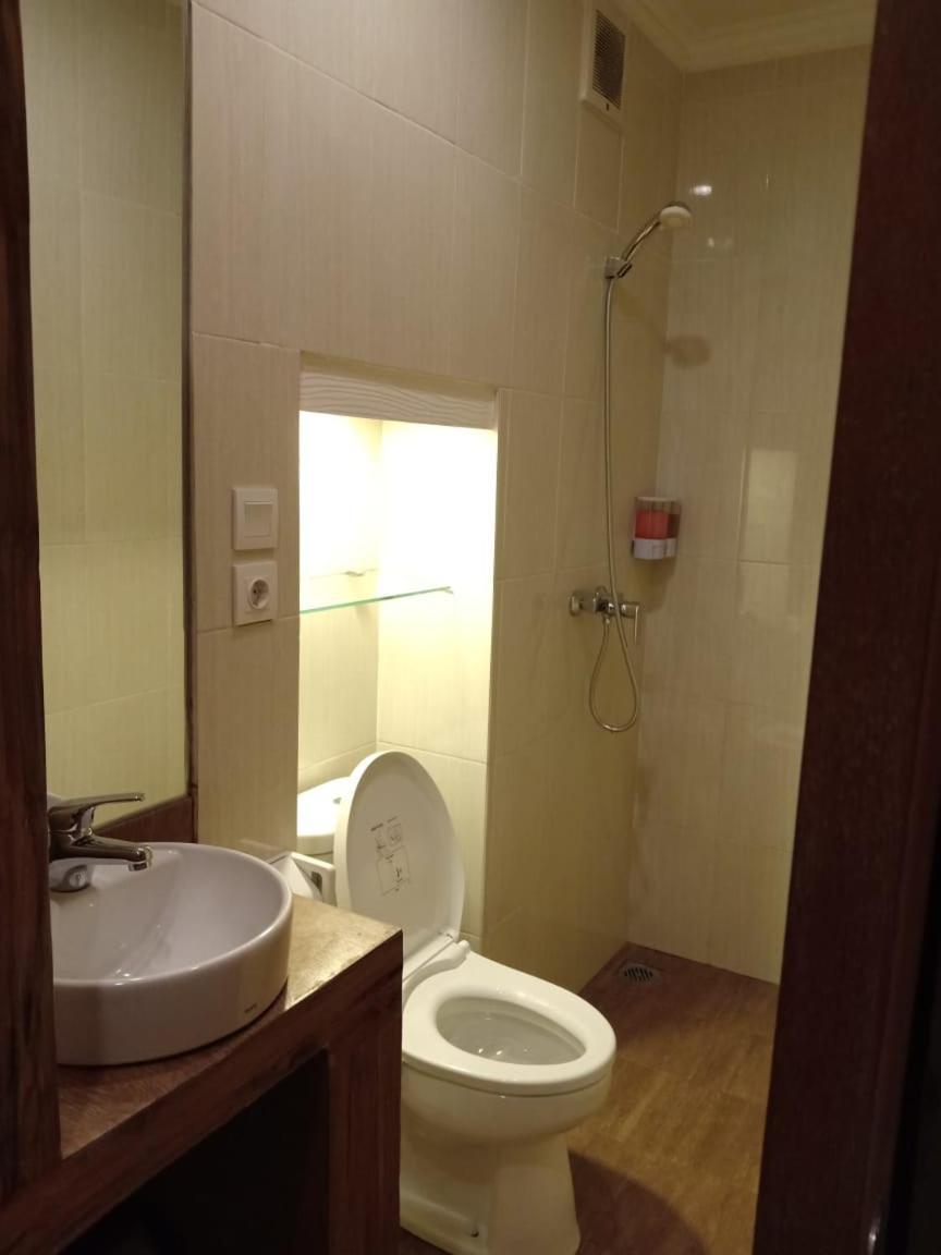T & J Rooms 세미냑 외부 사진